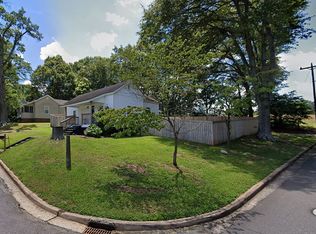 7 5th St, Inman, SC 29349