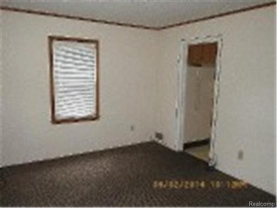 4th image of 19372 Roscommon St
