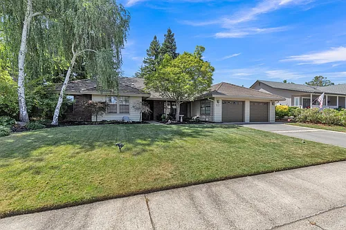 1856 Ridgeview Dr Photo 1