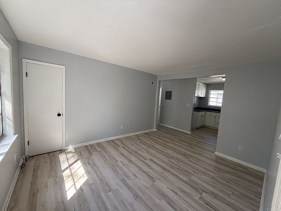 1st image of 1609 11th Ct N #11281770