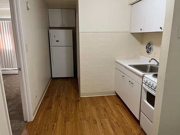 3rd image of 4215 W 95th St APT 1C
