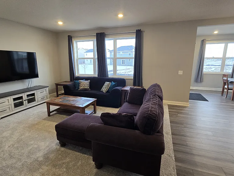 1912 Arbor Ln — Photo 4