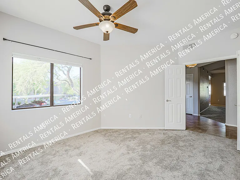15050 N Thompson Peak Pkwy #2050 — Photo 16
