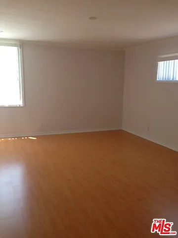 216 S Rexford Dr #201 — Photo 8