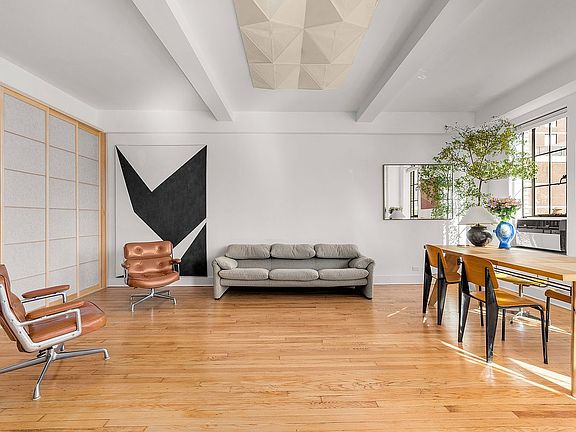 4th image of 353 W 56th St APT 10F