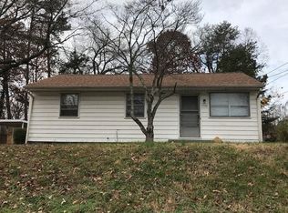 1500 Clegg St, Greensboro, NC 27407