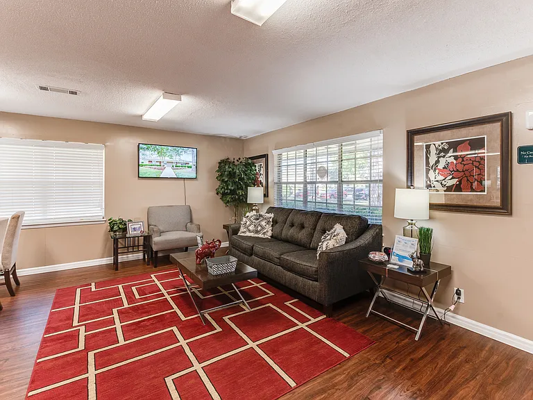Fountain Square Apartment Homes — Photo 9
