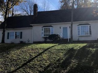 4408 Essex Ct, High Point, NC 27265