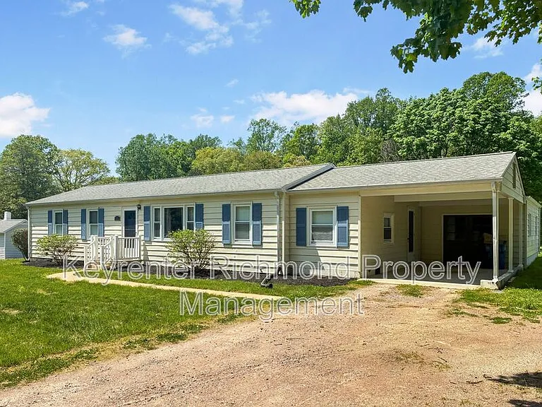 10015 Seminole Rd — Photo 2
