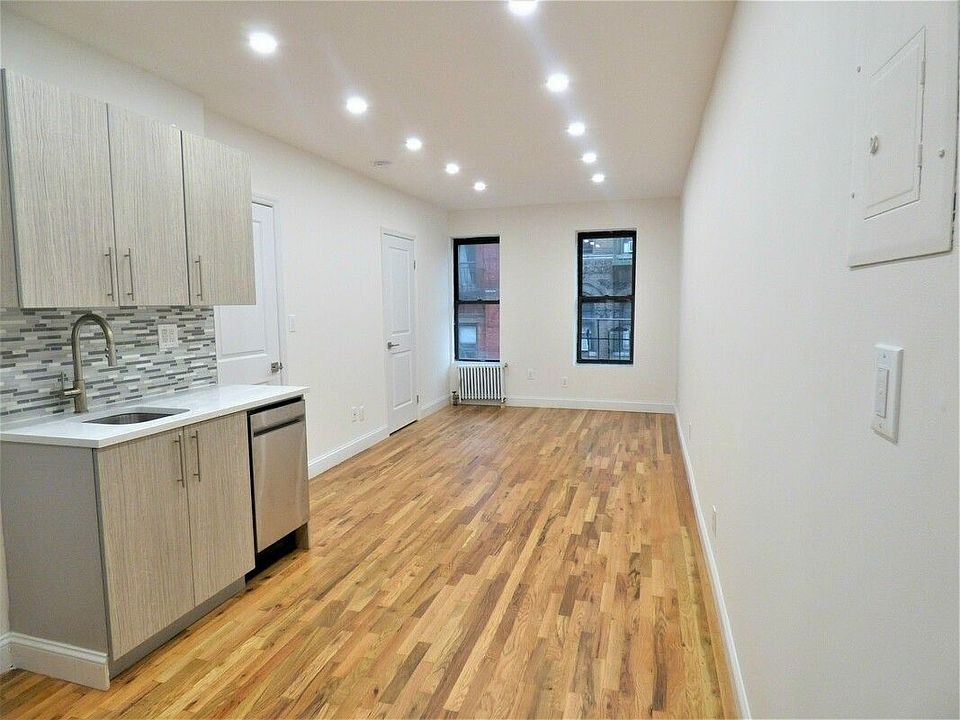 1st image of 26 Leroy St APT 21