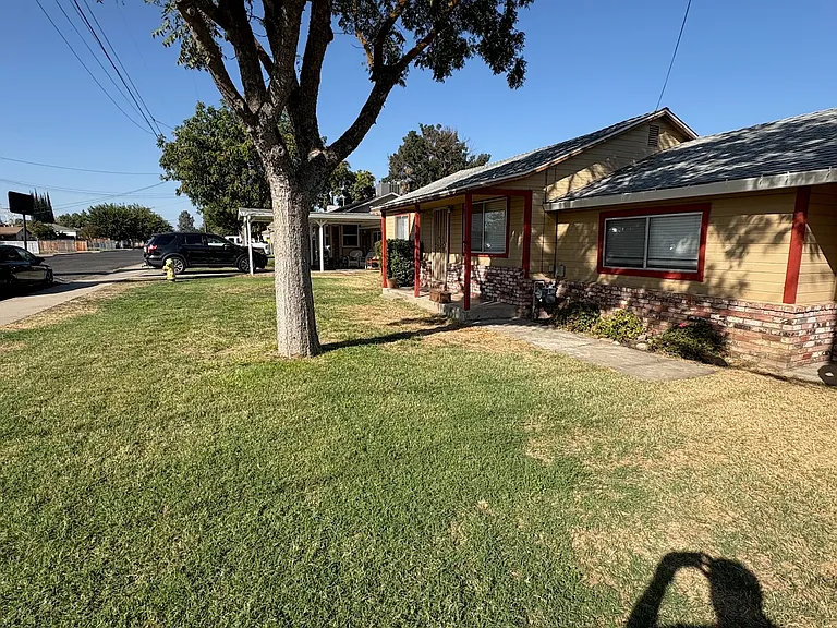 3408 Farris Ave — Photo 2