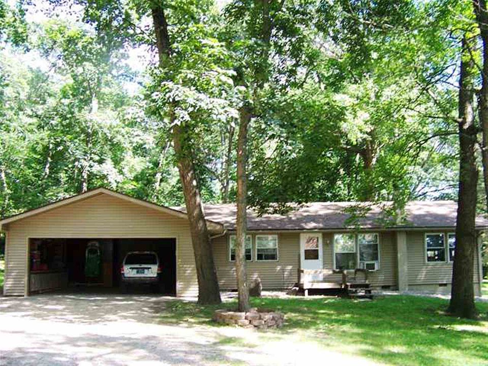 1st image of 676 S Lakeshore Dr