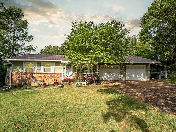 3rd image of 500 Catbird Dr
