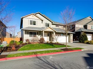 447 Barry Loop, Mount Vernon, WA 98274