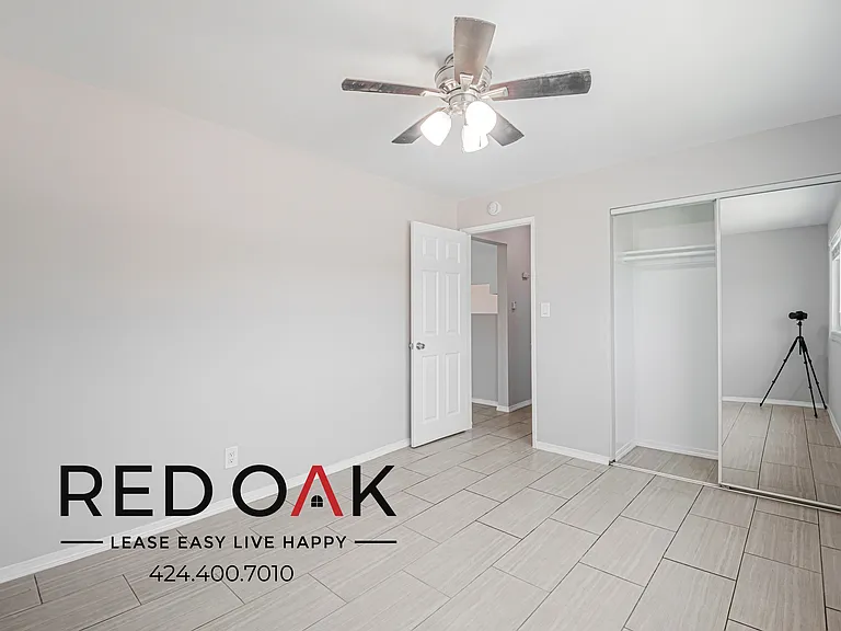 111 W Del Amo Blvd #15 — Photo 12