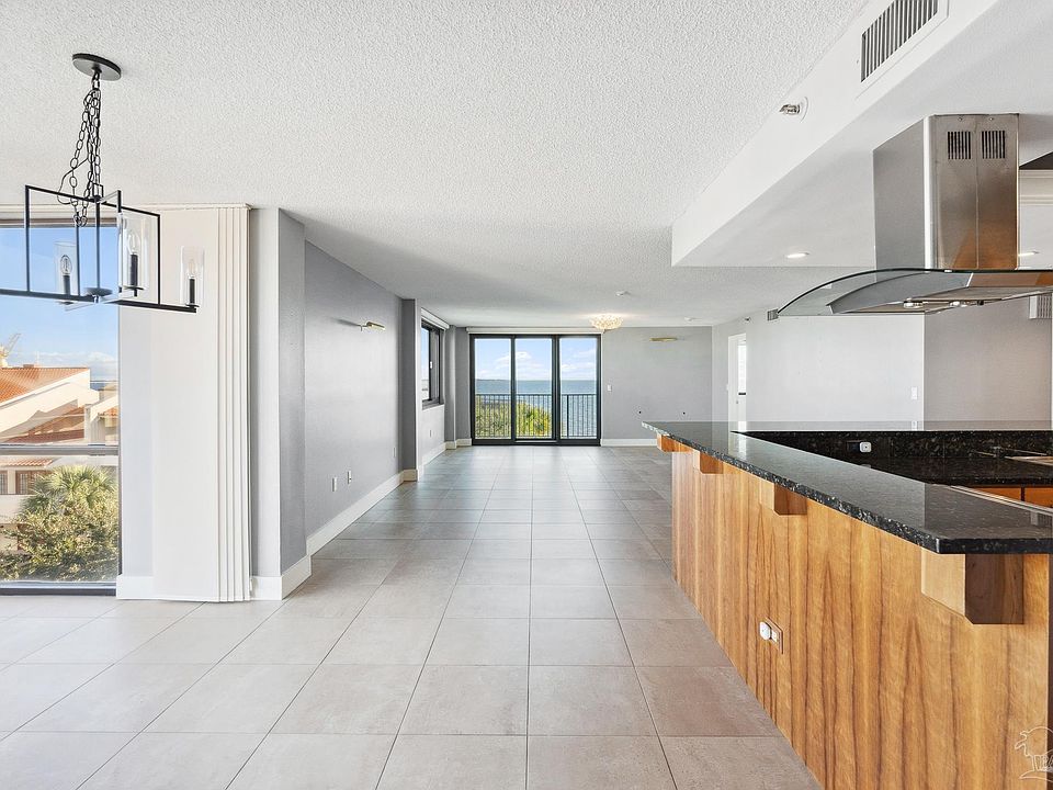 2nd image of 403 Port Royal Way