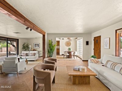 325 S Calle De La Azucena, Tucson, AZ, 85711