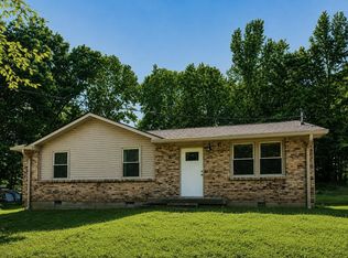 373 Edmondson Ferry Rd, Clarksville, TN 37040