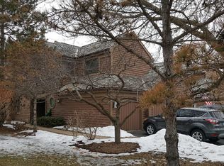 386 White Oak Ln #1187, Lake Barrington, IL 60010