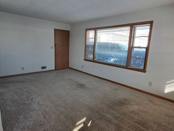 4th image of 4301 Eastridge Dr #4305