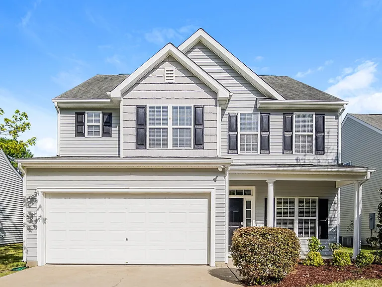 8112 Rolling Glenn Dr — Photo 1