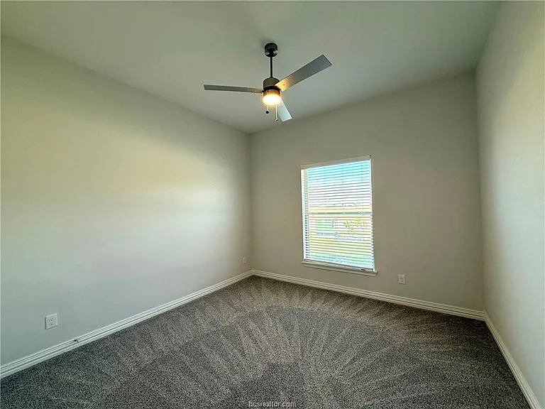 4205 Skylar Dr — Photo 17