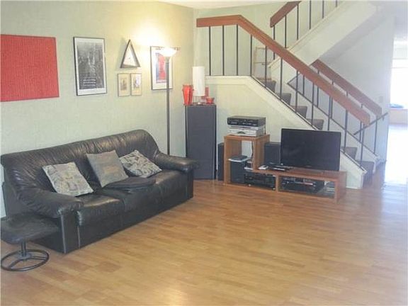 4th image of 1504 Apache Dr Unit E