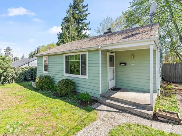 12032 69th Avenue S, Seattle, WA 98178