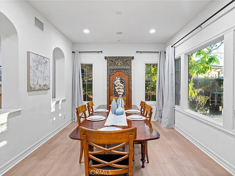 23 Castlerock — Photo 4