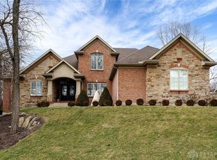 690 Grand Wood Ct, Springboro, OH 45066