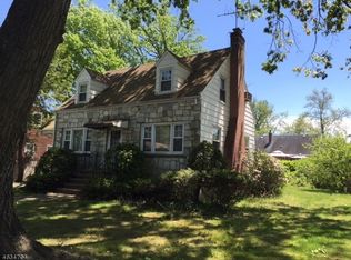 425 W 4th Ave, Roselle, NJ 07203