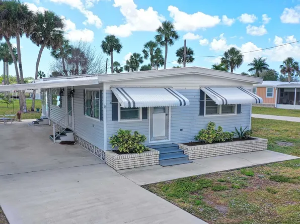 18 Henderson Dr, Naples, FL 34114