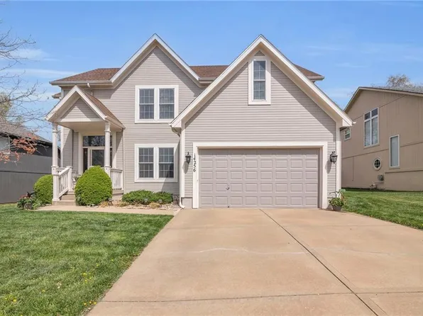 14256 W 153rd St, Olathe, KS 66062