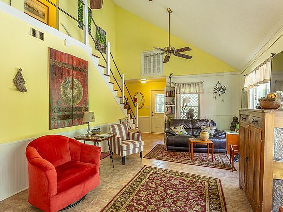 4th image of 107 Wildlife Ln