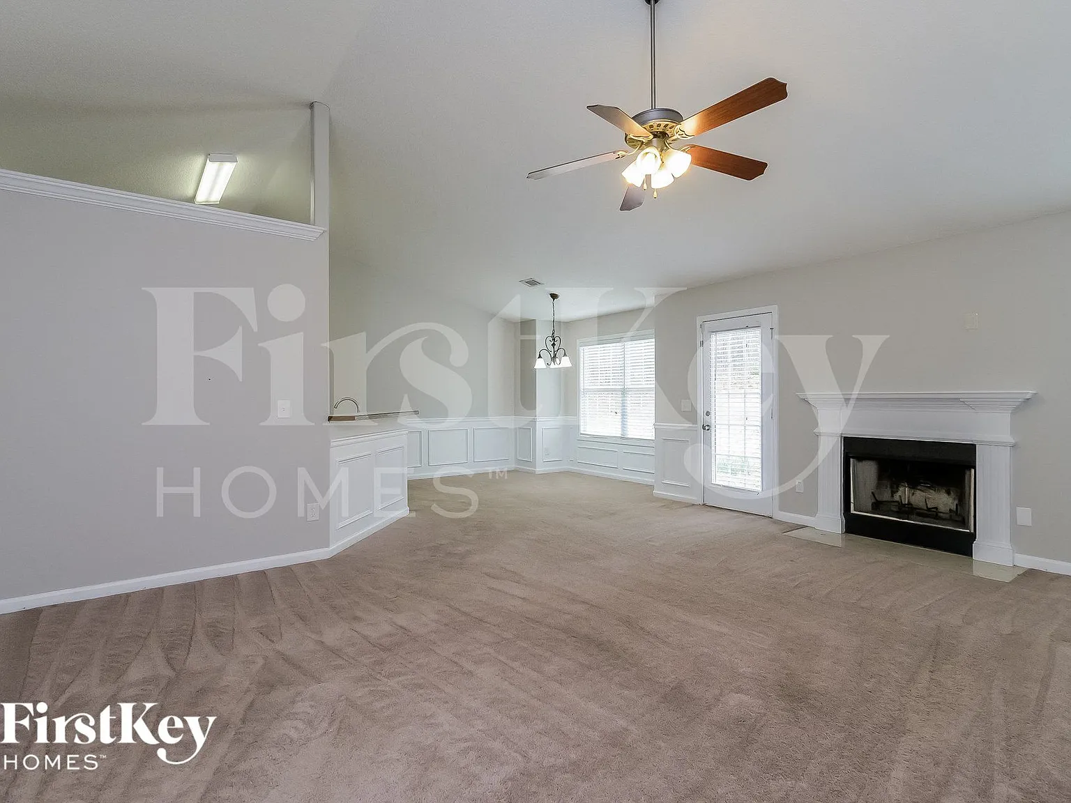 3 bed, 2.0 bath, 1492 sqft, $2,195 — Photo 3