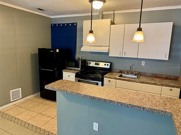 5521 Axiom Ave — Photo 7