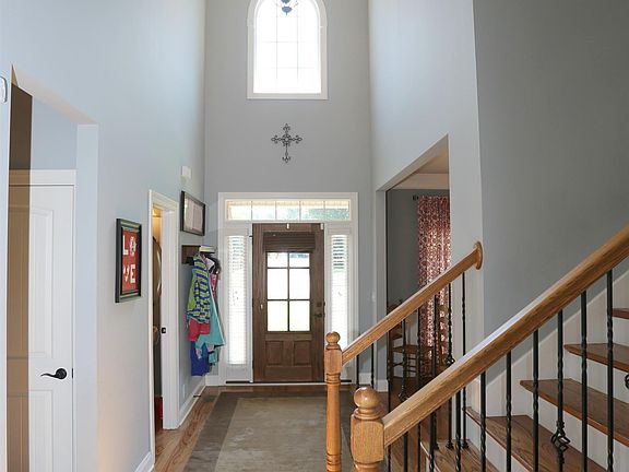 4th image of 1100 Lila Dr
