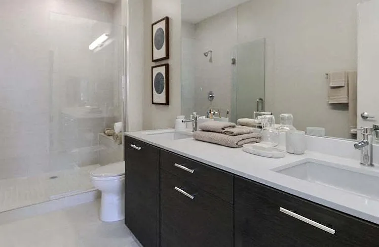 HIGHPOINT Clarendon Hills — Photo 14