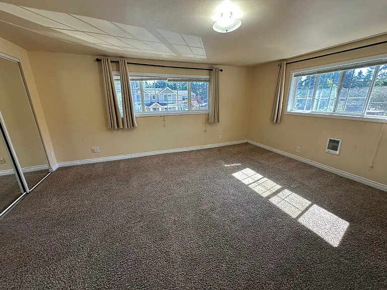 7819 203rd St SW — Photo 7