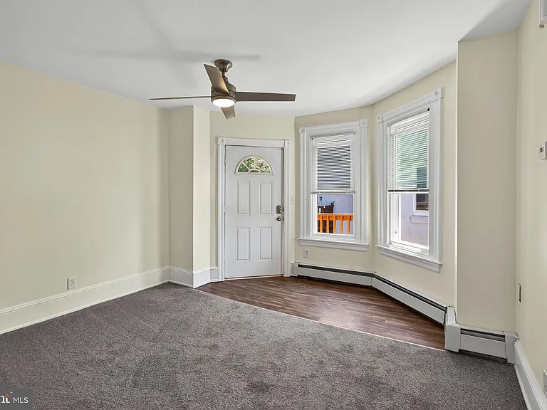 445 E Main St #2 — Photo 9