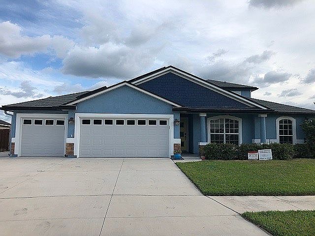 2647 Royal Pointe Drive