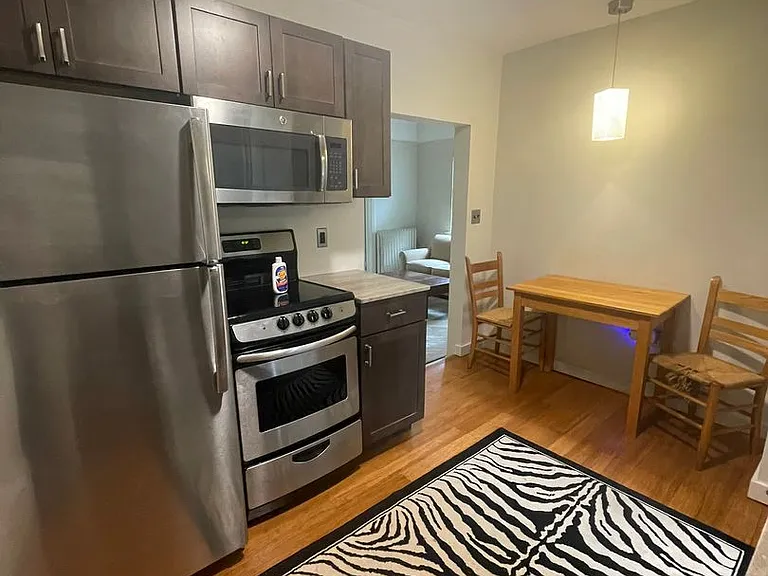 544 S 5th Ave — Photo 1