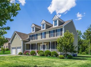 16 Chestnut St, Hopewell Junction, NY 12533