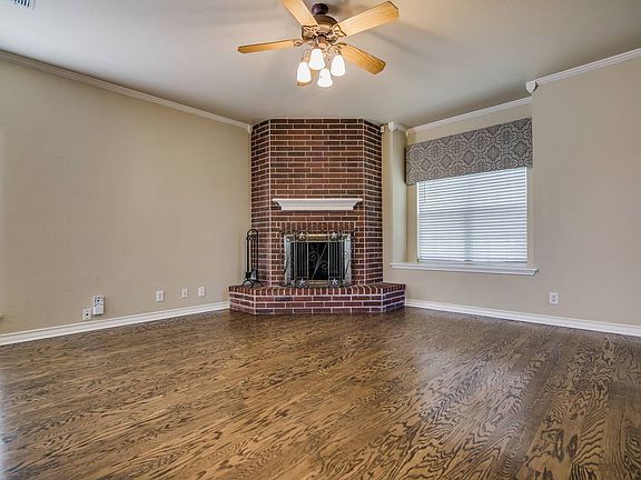 5th image of 404 Deer Cross Ln
