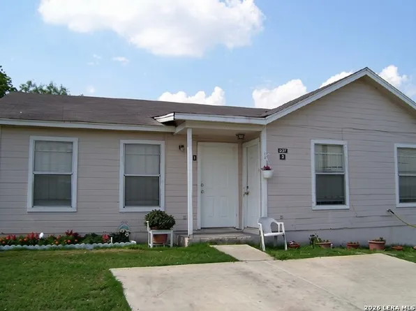 627 I St APT 1, San Antonio, TX 78220