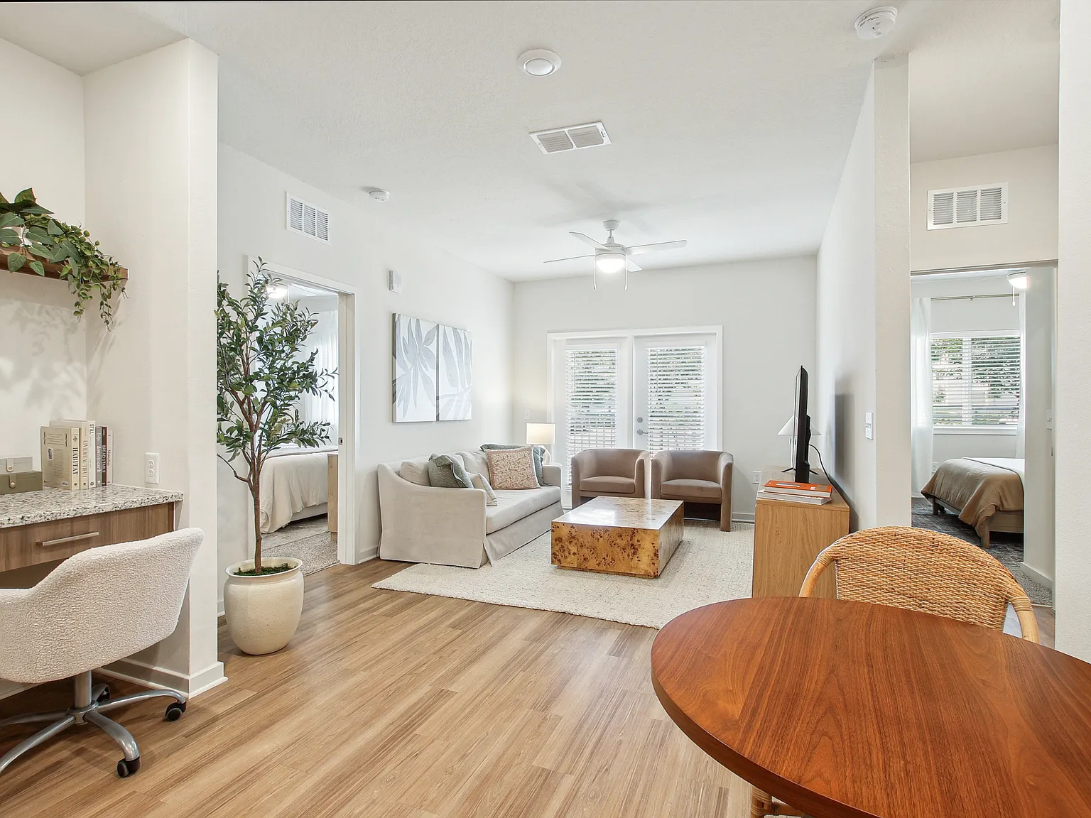 Sundance Trails Apartments — Photo 2