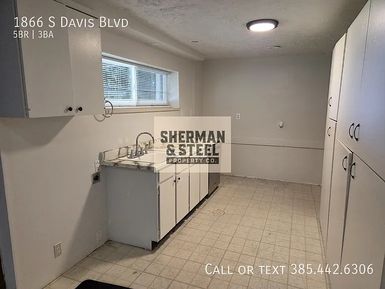 1866 S Davis Blvd — Photo 28