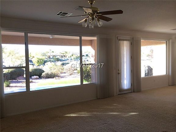3rd image of 4757 Regalo Bello St