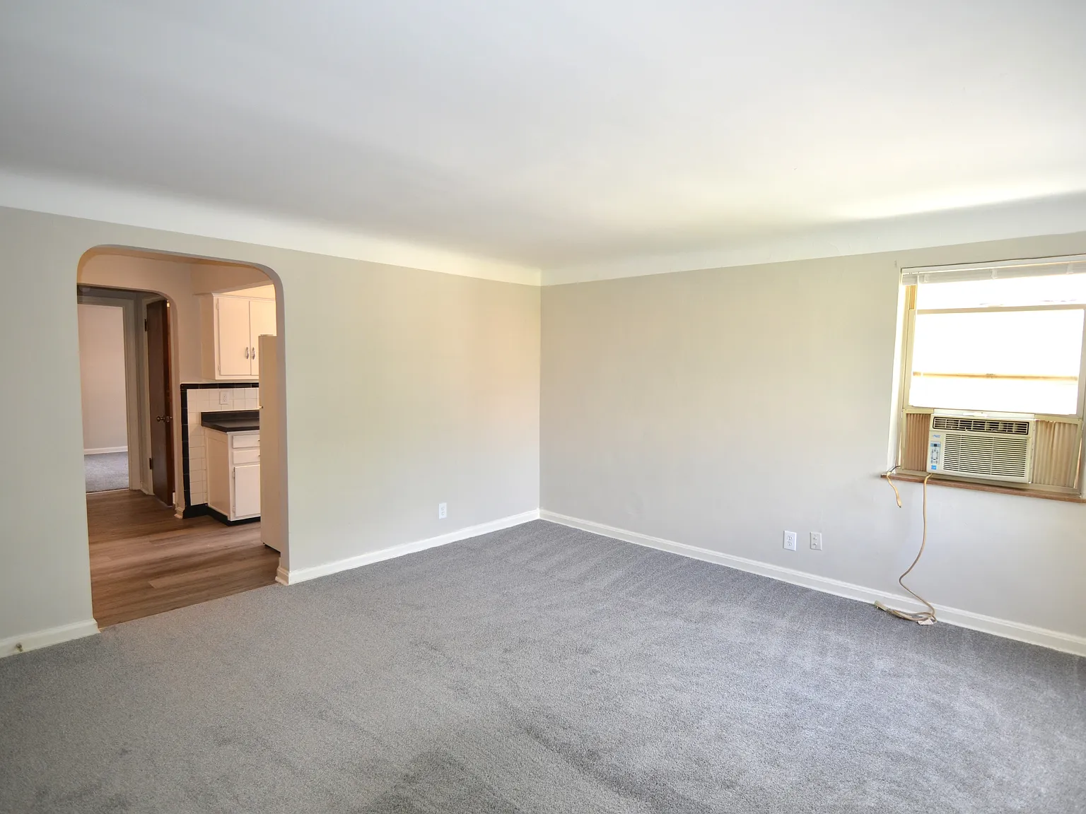 6615 Bantry Ave — Photo 2