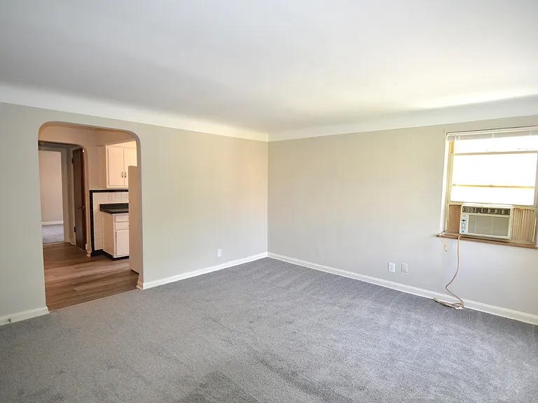 6615 Bantry Ave — Photo 2